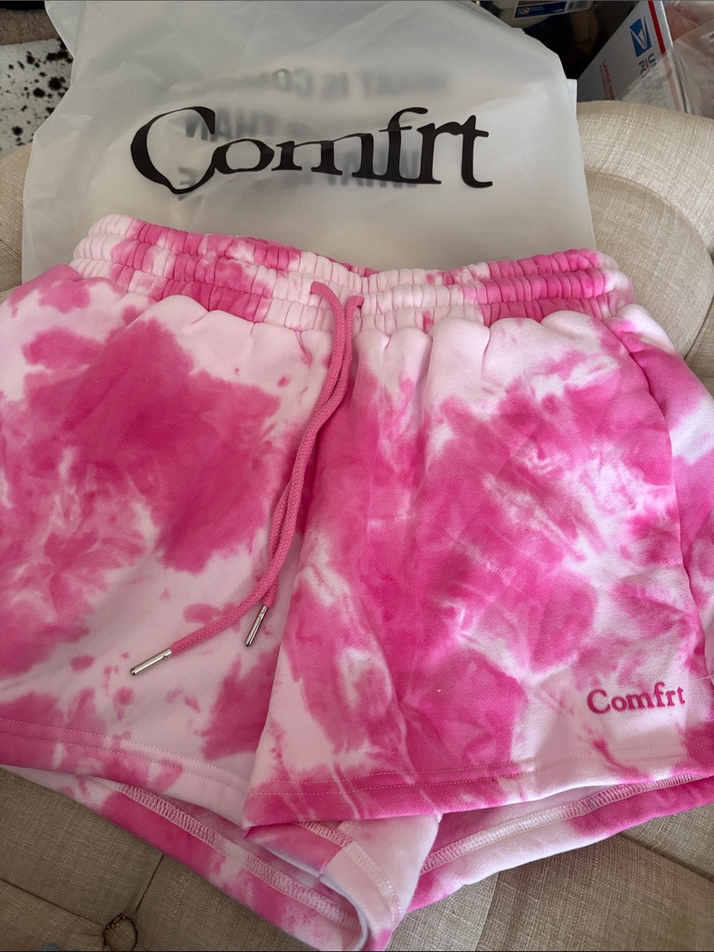 Comfort Tie-Dye Pink Strawberry Swirl Athletic Shorts with DrawstringNWOT